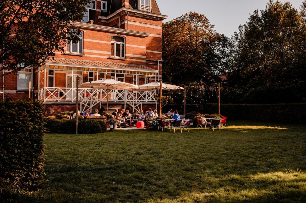B&B 'T Kasteel & 'T Koetshuys フールネ エクステリア 写真