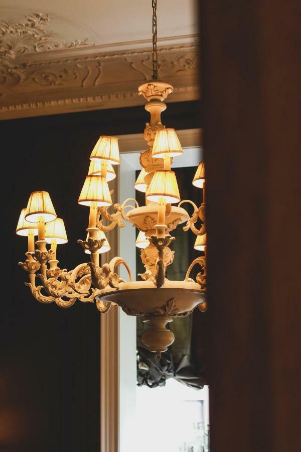 B&B 'T Kasteel & 'T Koetshuys フールネ エクステリア 写真